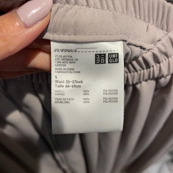 Uniqlo pleated Long Skirt - Picture 3 of 3